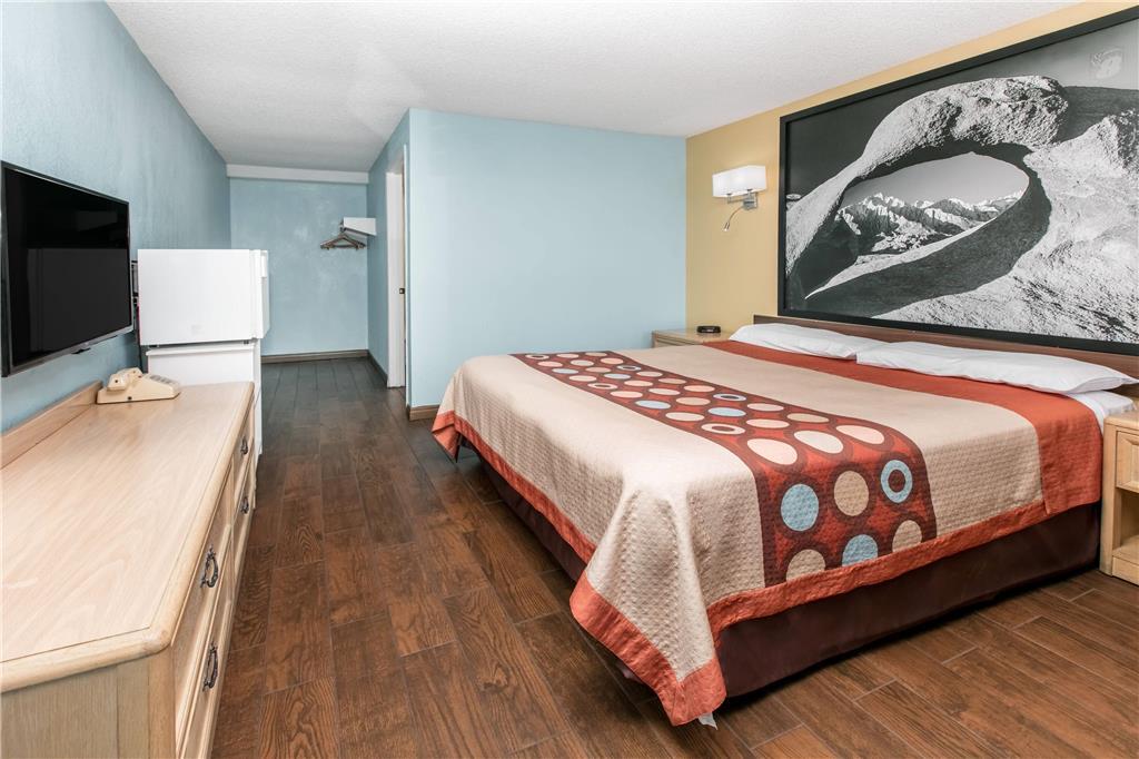 Motel Super 8 By Wyndham Bishop Habitación foto